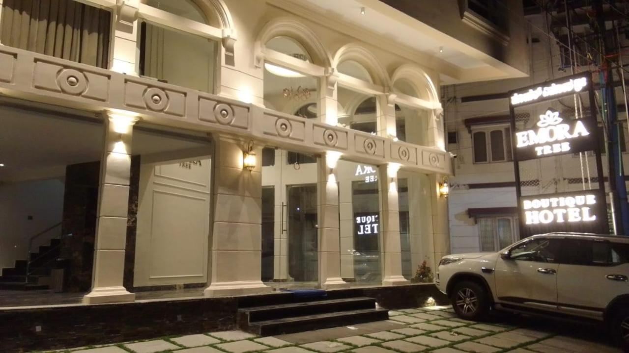 Hotel Emora Tree ไมซอร์ ภายนอก รูปภาพ