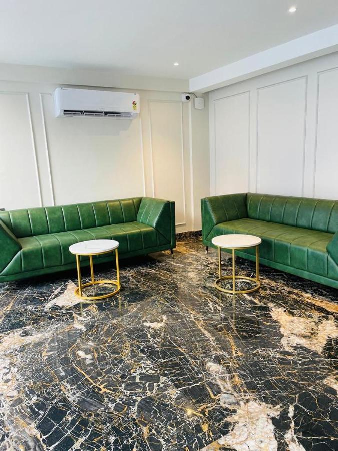Hotel Emora Tree ไมซอร์ ภายนอก รูปภาพ
